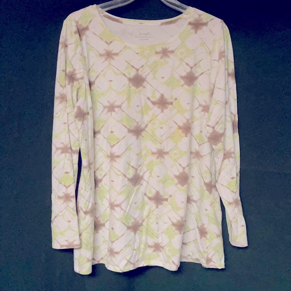 I’m selling a j Jill blouse.